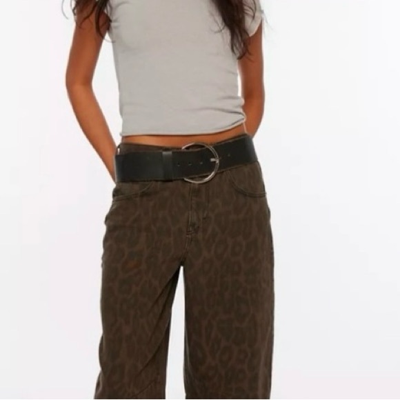 BCG leopard print barrel jeans - Picture 6 of 9